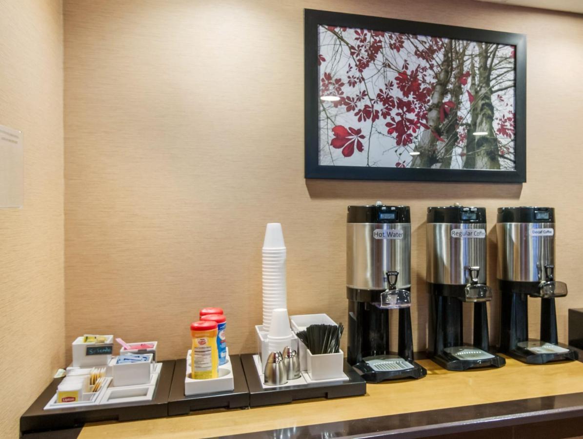 Red Roof Inn Meriden Ct מראה חיצוני תמונה