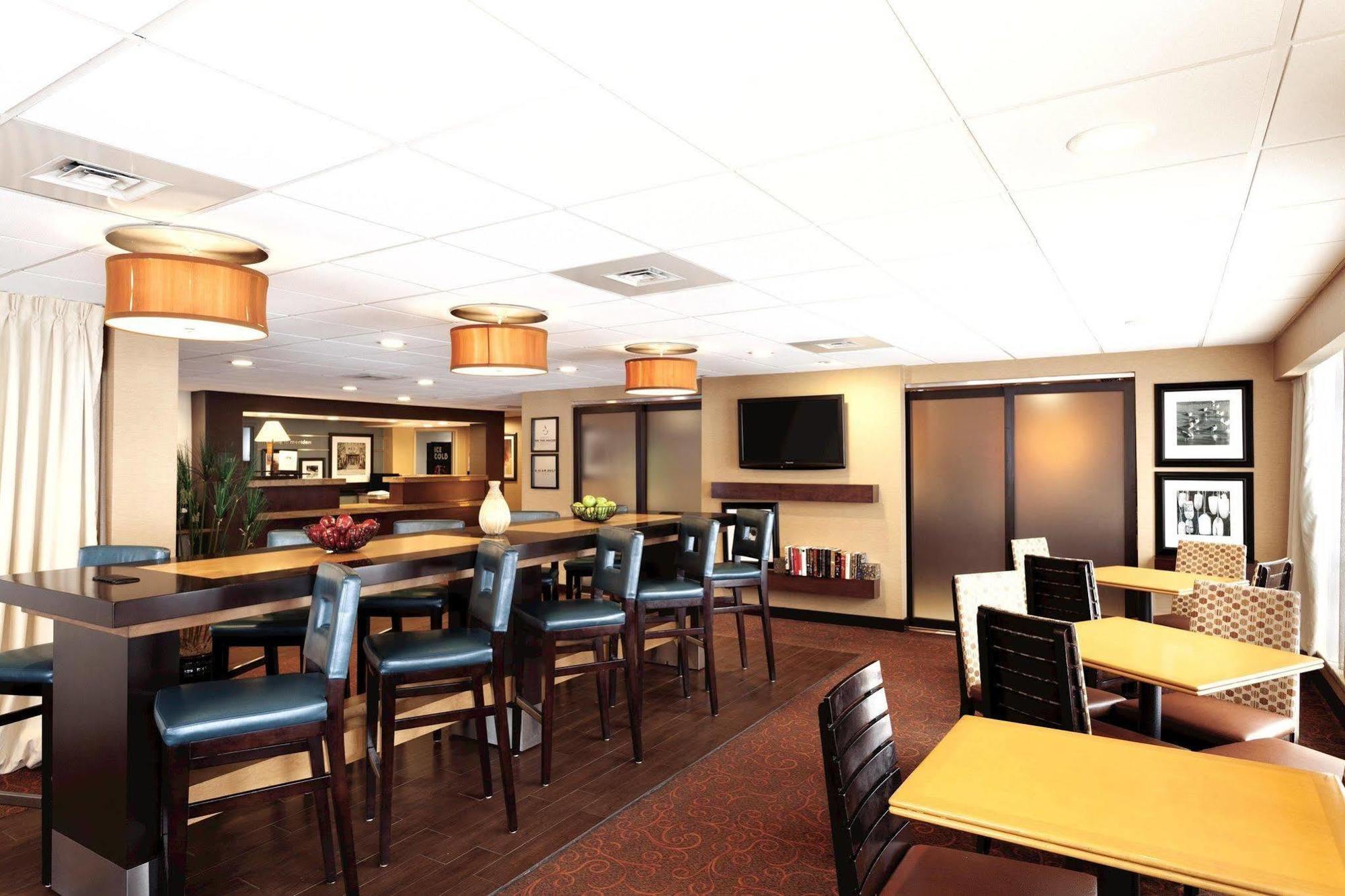 Red Roof Inn Meriden Ct מראה חיצוני תמונה