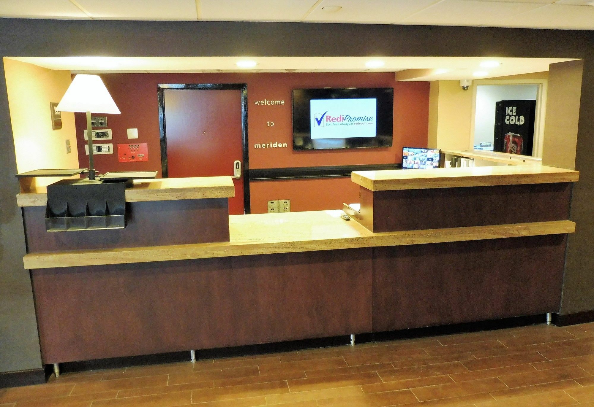 Red Roof Inn Meriden Ct מראה חיצוני תמונה